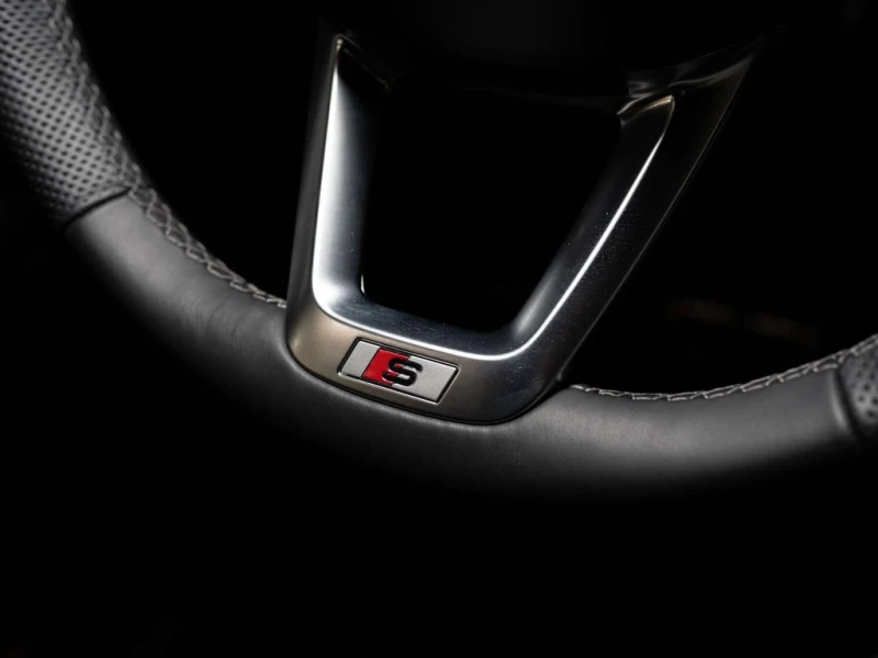 Audi SQ7 * quattro Premium Plus * CARFAX * ЦЕНА ДО БГ, снимка 10 - Автомобили и джипове - 53373739