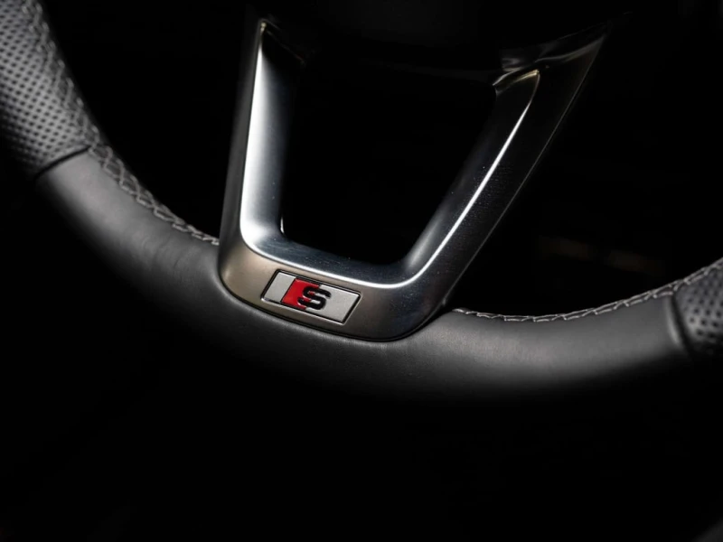 Audi SQ7 * quattro Premium Plus * CARFAX * ЦЕНА ДО БГ, снимка 8 - Автомобили и джипове - 53373739