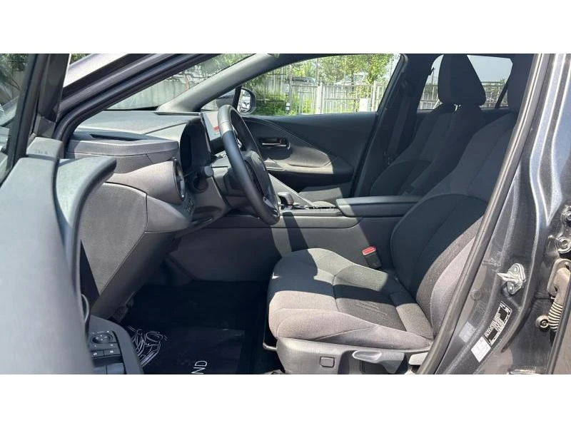 Toyota C-HR 1.8HSD SELECTION, снимка 12 - Автомобили и джипове - 55171041