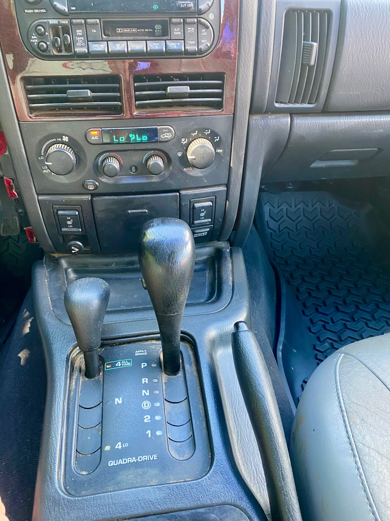 Jeep Grand cherokee 4.7 HO 258 ps Газ  - изображение 5