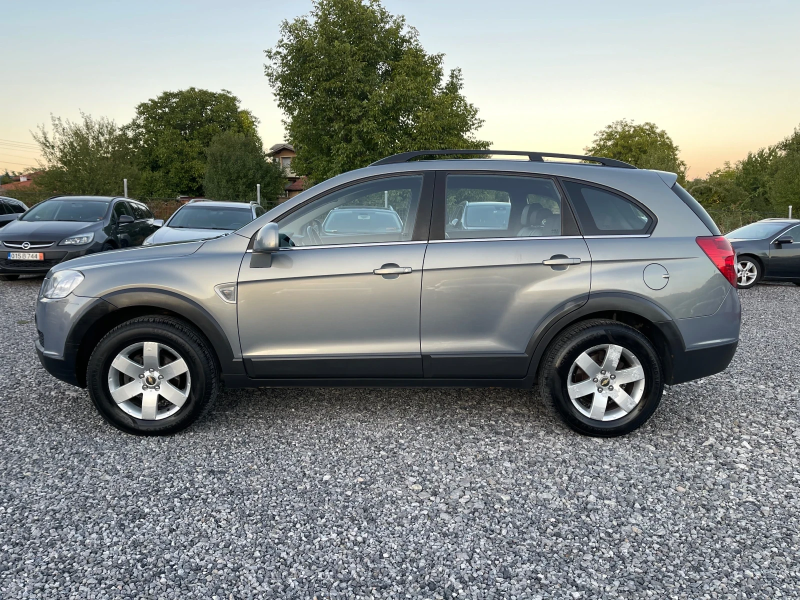 Chevrolet Captiva  2.0VCDi (150 Hp), 4x4, 7 Местен, 177000км! Обслуж - изображение 4