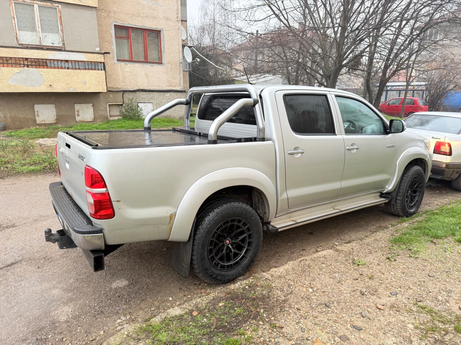 Toyota Hilux 4x4 pick up - изображение 3