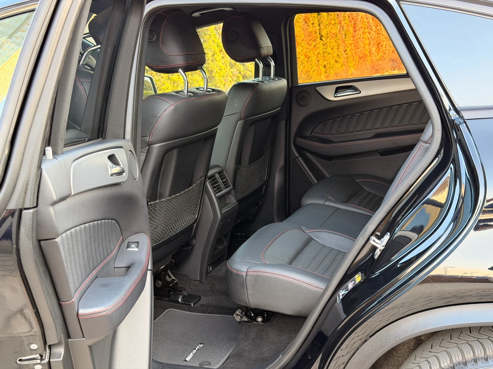 Mercedes-Benz GLE 350 ///AMG-3.0d-9G-TRONIC-LED-КАМЕРА-360-ОТЛИЧЕН-2020г, снимка 11 - Автомобили и джипове - 53786284