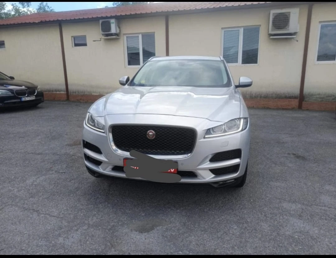 Jaguar F-PACE