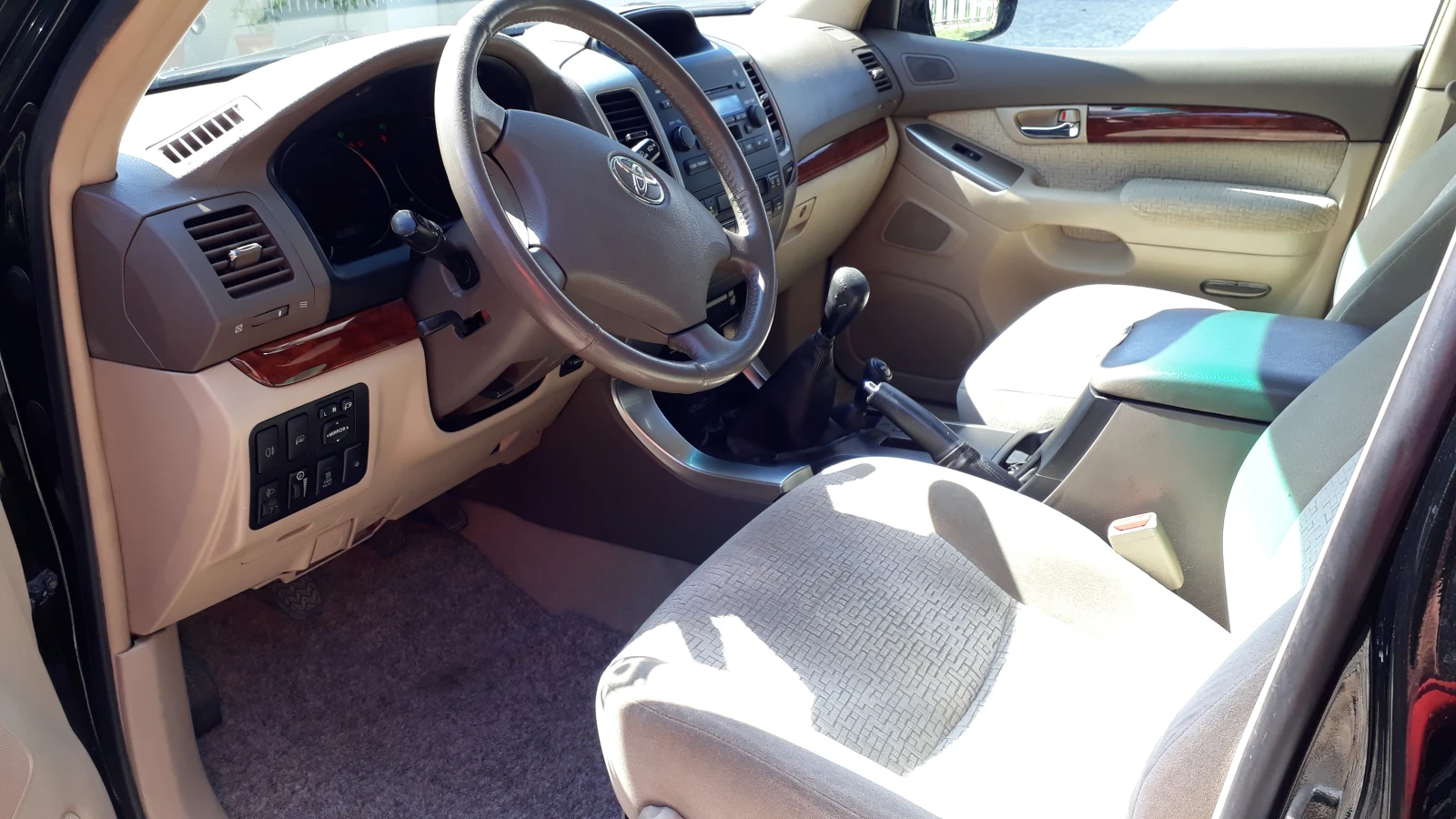 Toyota Land cruiser, снимка 7 - Автомобили и джипове - 54543295