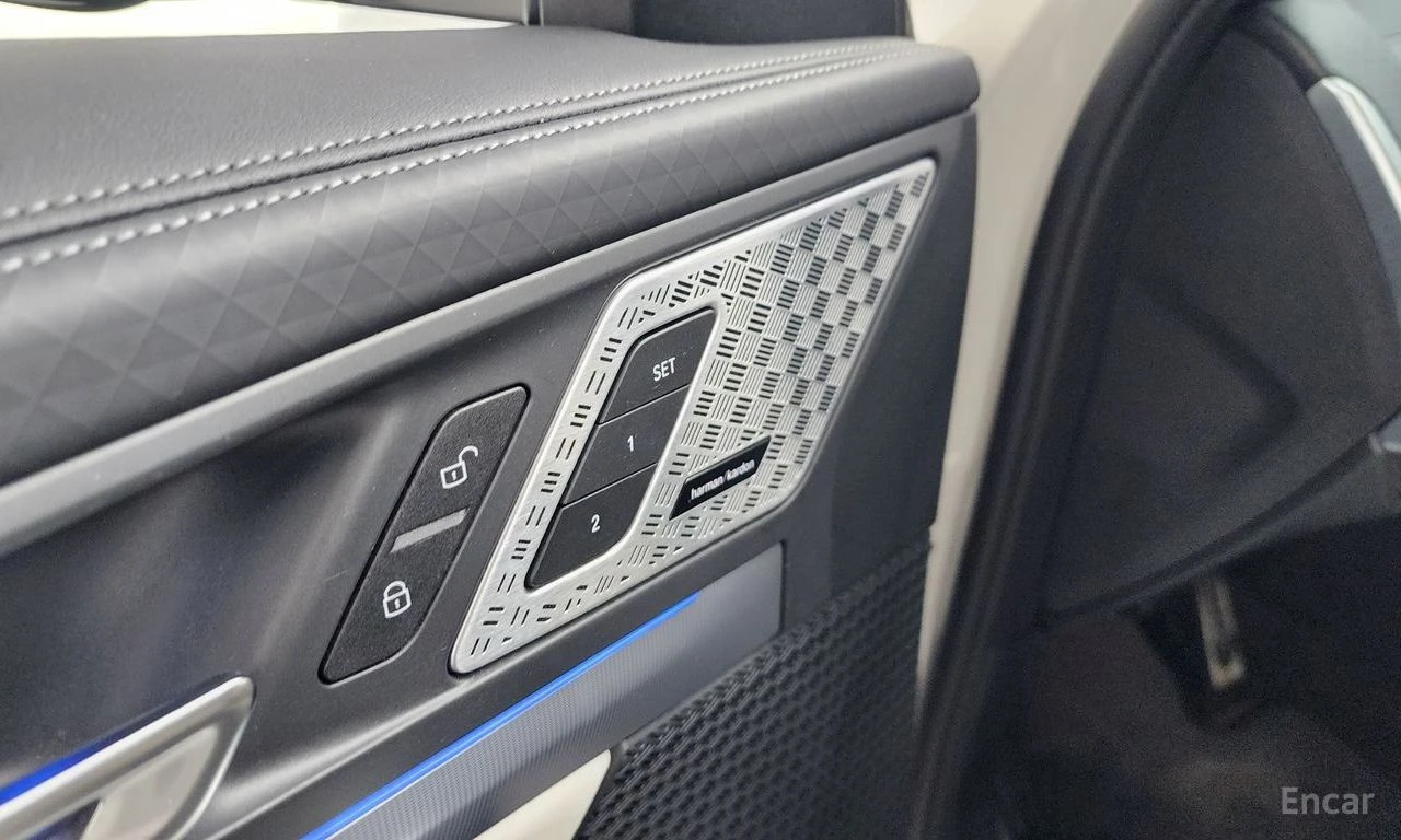 BMW X2 20i* M* SPORT* HARMON* KARDON* 360КАМЕРА* LANE* AS, снимка 6 - Автомобили и джипове - 54800167