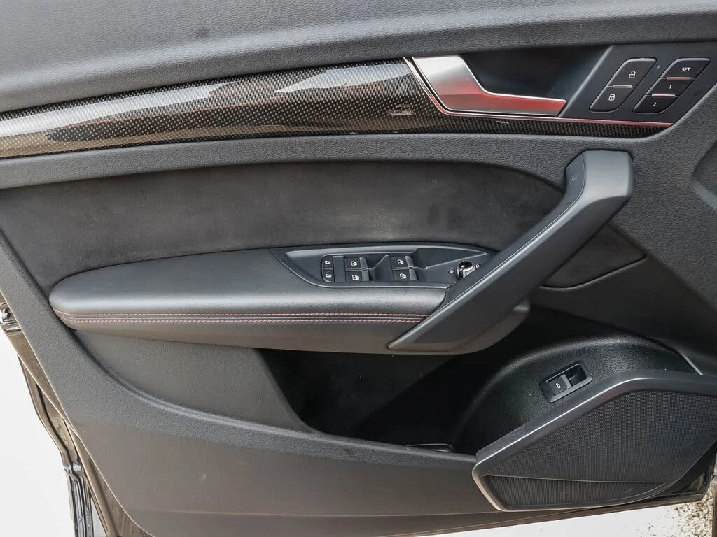 Audi SQ5 3.0T* QUATTRO* PREMIUM* CARBON* PANO* КОЖА* ПОДГРЕ, снимка 9 - Автомобили и джипове - 55474564