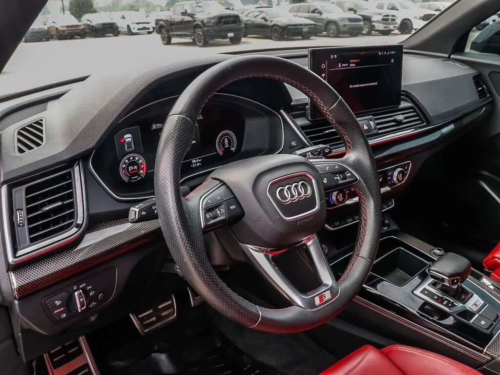 Audi SQ5 3.0T* QUATTRO* PREMIUM* CARBON* PANO* КОЖА* ПОДГРЕ, снимка 10 - Автомобили и джипове - 55474564