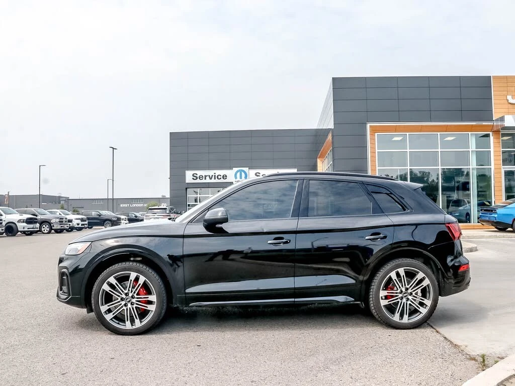 Audi SQ5 3.0T* QUATTRO* PREMIUM* CARBON* PANO* КОЖА* ПОДГРЕ, снимка 4 - Автомобили и джипове - 55474564