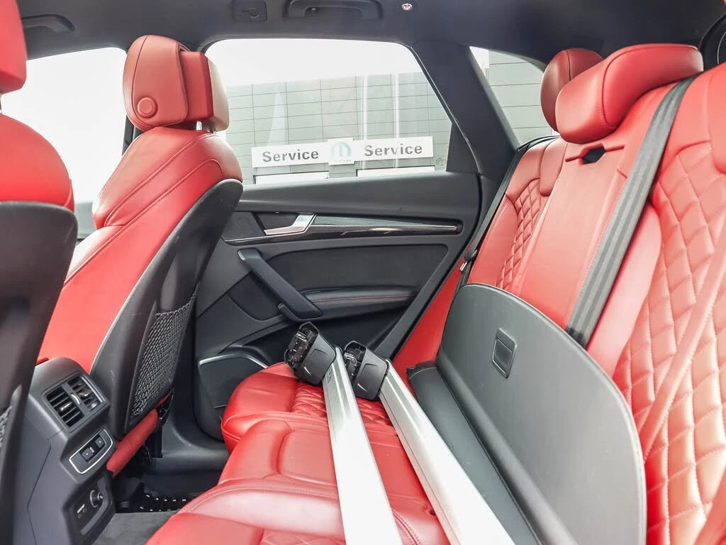 Audi SQ5 3.0T* QUATTRO* PREMIUM* CARBON* PANO* КОЖА* ПОДГРЕ, снимка 14 - Автомобили и джипове - 55474564