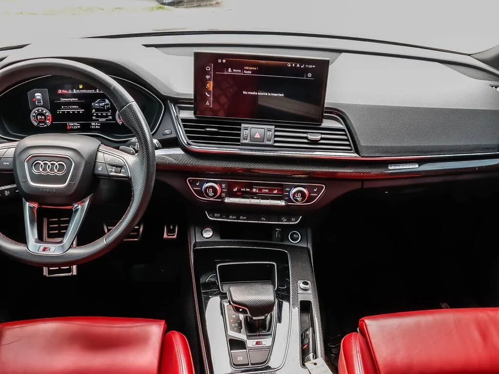 Audi SQ5 3.0T* QUATTRO* PREMIUM* CARBON* PANO* КОЖА* ПОДГРЕ, снимка 5 - Автомобили и джипове - 55474564