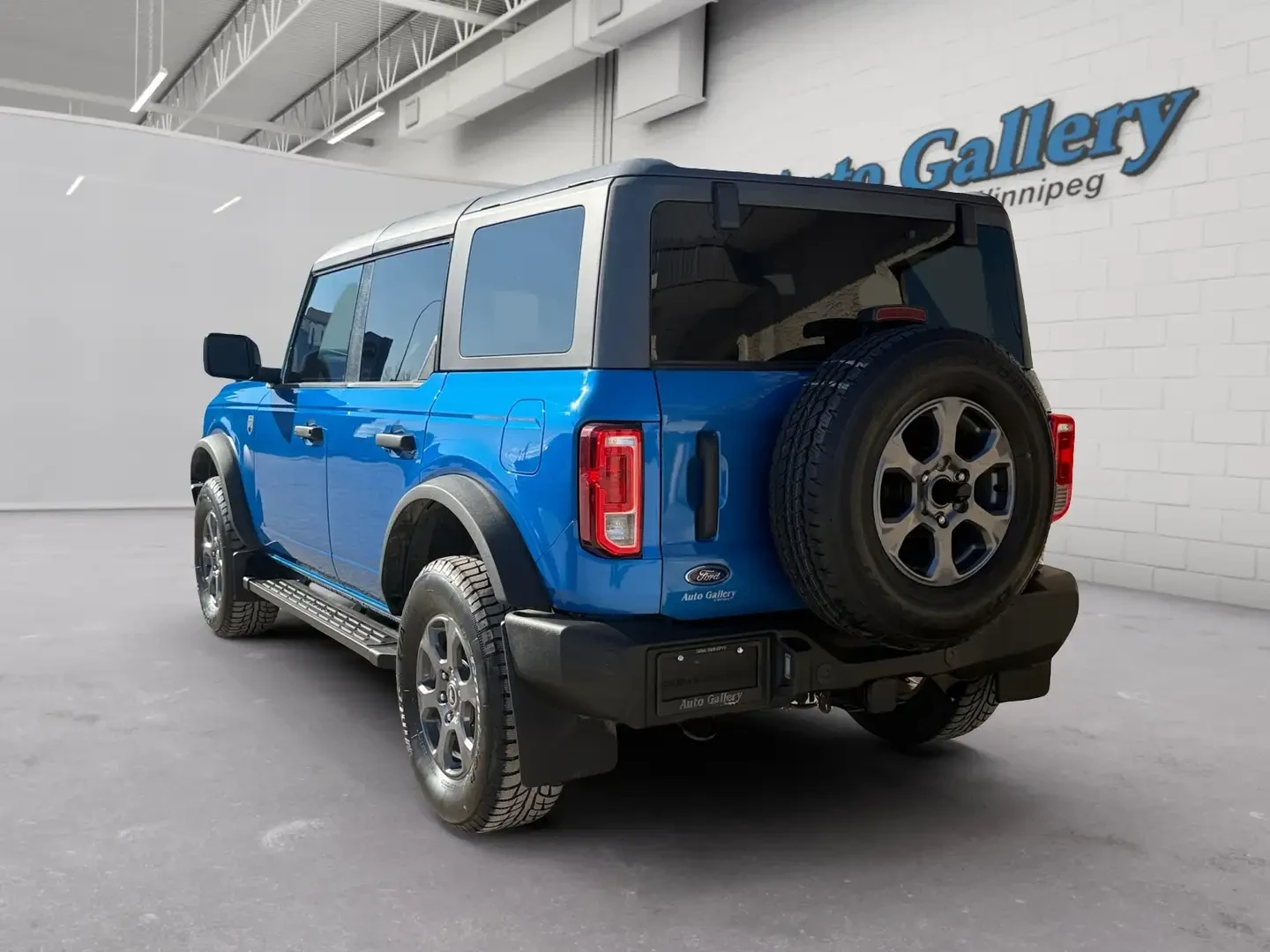 Ford Bronco BIG BEND 4x4, NO ACCIDENT, HTD STS, NAVI, CRPLY, снимка 2 - Автомобили и джипове - 55705307