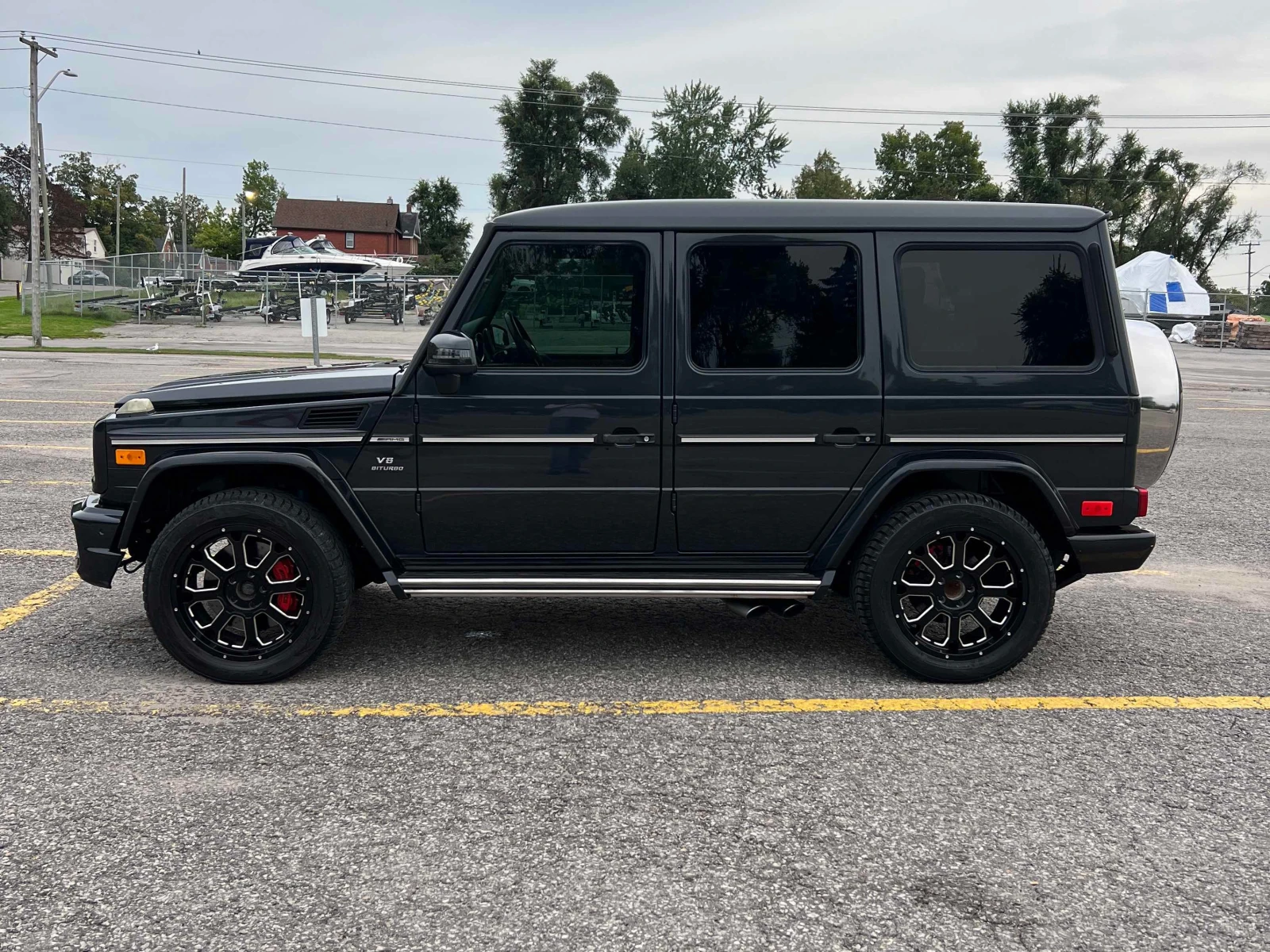 Mercedes-Benz G 63 AMG 4MATIC | CARFAX | АВТОКРЕДИТ БЕЗ ПЪРВОНАЧАЛНА, снимка 4 - Автомобили и джипове - 56133013