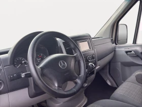 Mercedes-Benz Sprinter 319 BLUETEC  8+ 1  3.5T на теглич, снимка 13