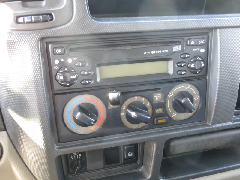 Nissan Capstar ФУРГОН С ПАДАЩ БОРД, снимка 10 - Бусове и автобуси - 50165764