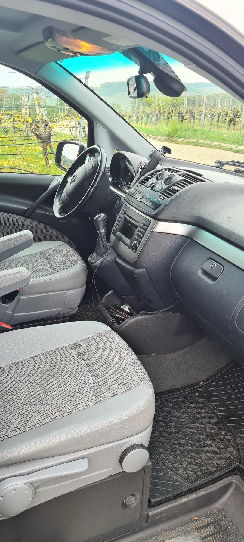 Mercedes-Benz Viano, снимка 14 - Бусове и автобуси - 53711778