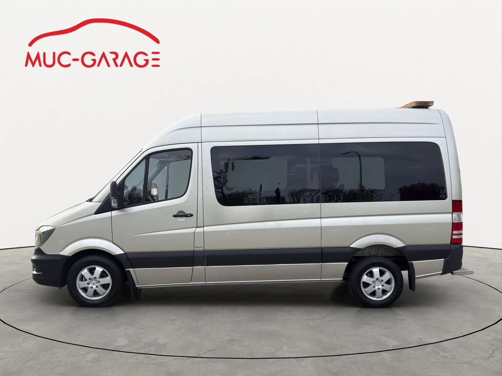 Mercedes-Benz Sprinter 319 BLUETEC  8+ 1  3.5T на теглич, снимка 2 - Бусове и автобуси - 55233156