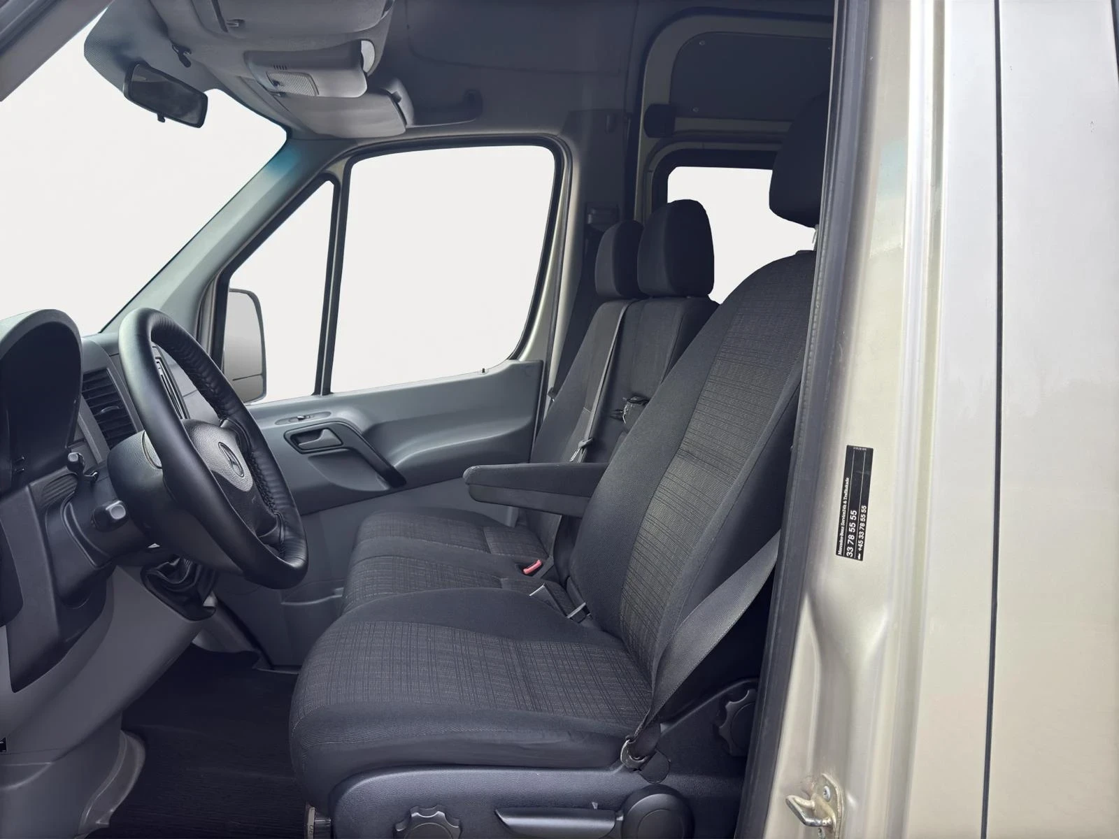 Mercedes-Benz Sprinter 319 BLUETEC  8+ 1  3.5T на теглич, снимка 14 - Бусове и автобуси - 55233156