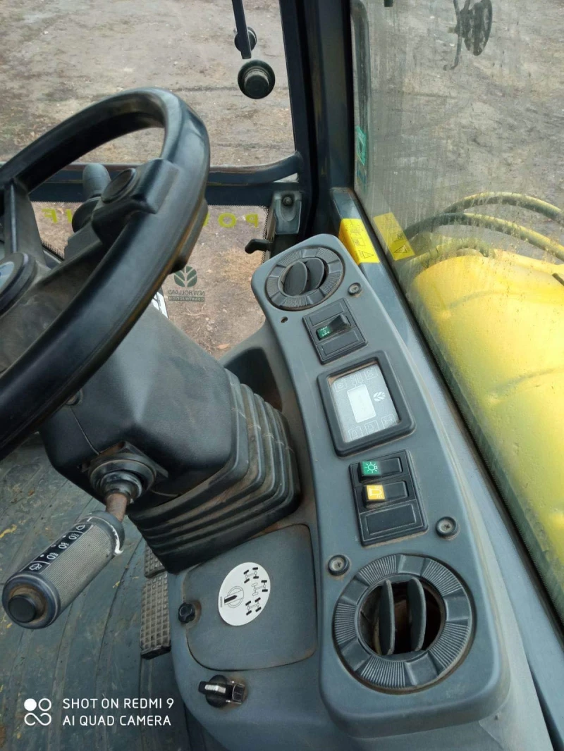 Багер New Holland LB115 4cx, снимка 5 - Индустриална техника - 47323291