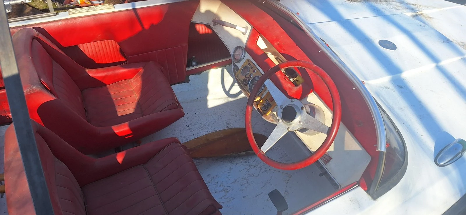 ������� ���� Fletcher | Mobile.bg � ����������� 17