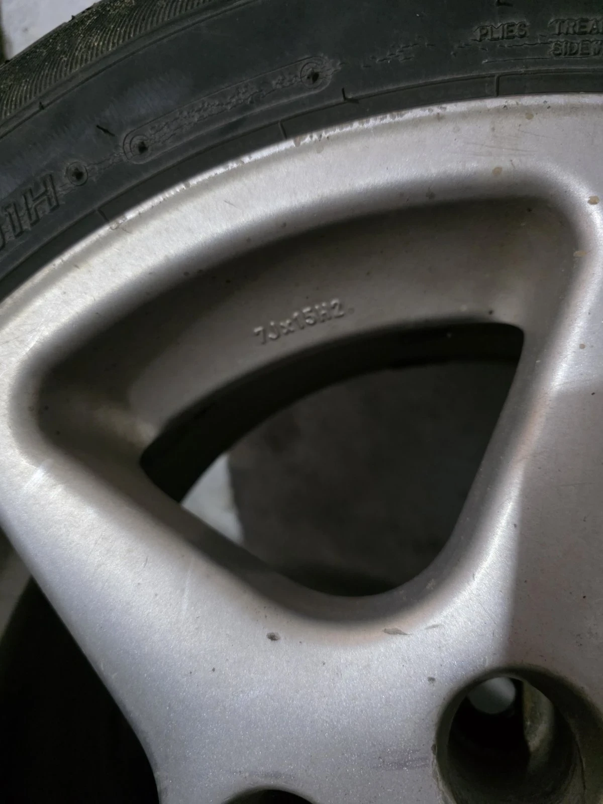 Гуми с джанти Barum 195/65R15, снимка 5 - Гуми и джанти - 54793639