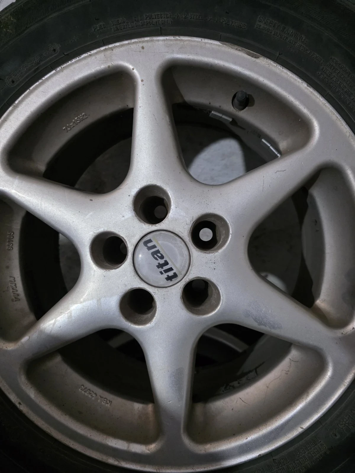Гуми с джанти Barum 195/65R15, снимка 4 - Гуми и джанти - 54793639