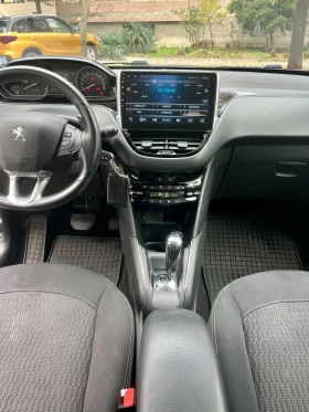 Peugeot 208 1.2 Бензин, снимка 13