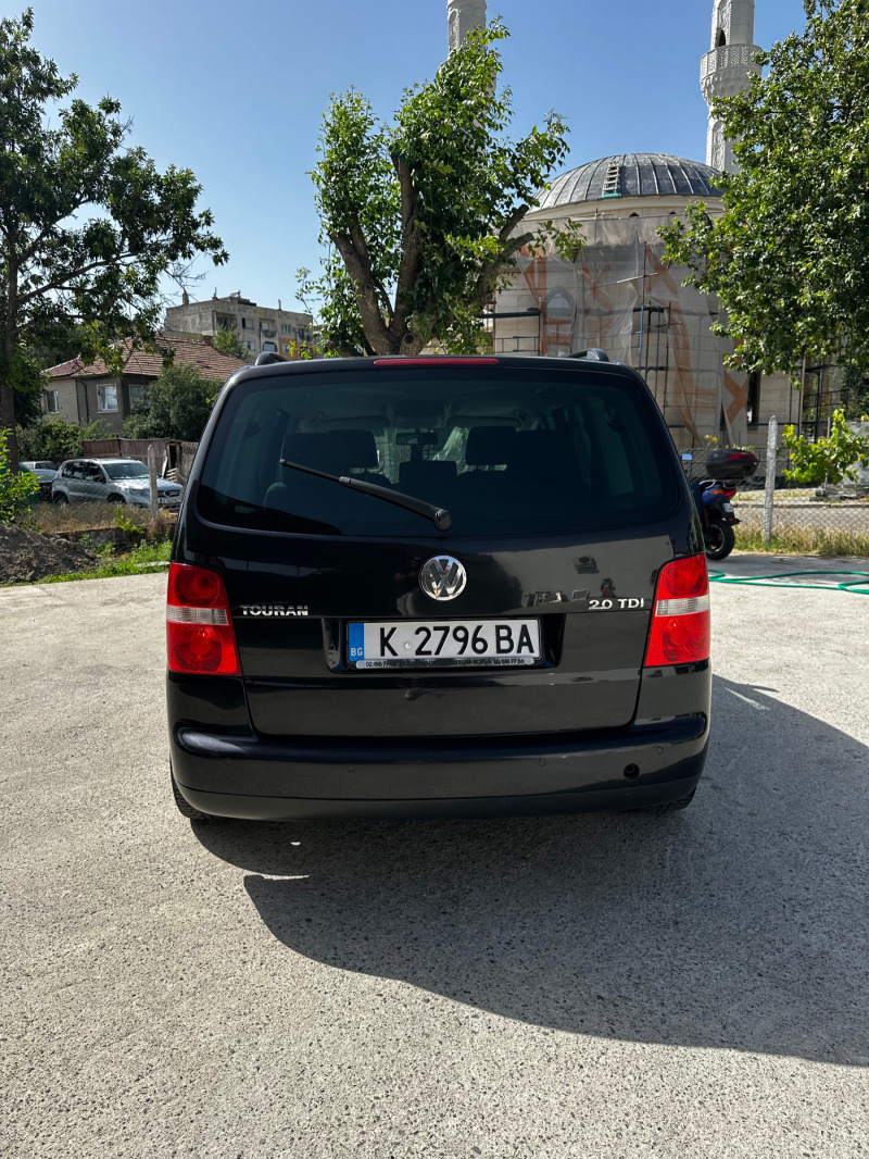 VW Touran 7-Местен, снимка 3 - Автомобили и джипове - 46175585