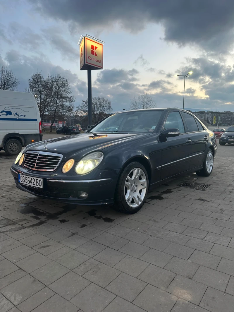 Mercedes-Benz E 320, снимка 1 - Автомобили и джипове - 48970066