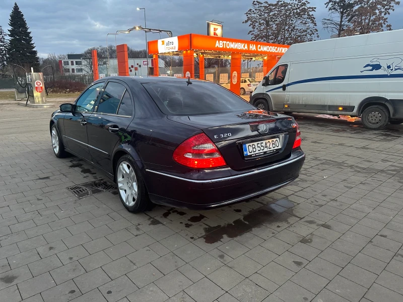 Mercedes-Benz E 320, снимка 8 - Автомобили и джипове - 48970066