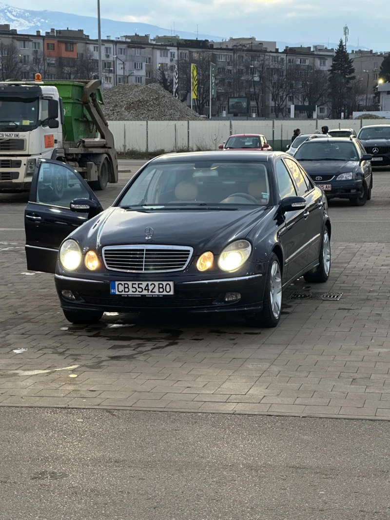 Mercedes-Benz E 320, снимка 9 - Автомобили и джипове - 48970066