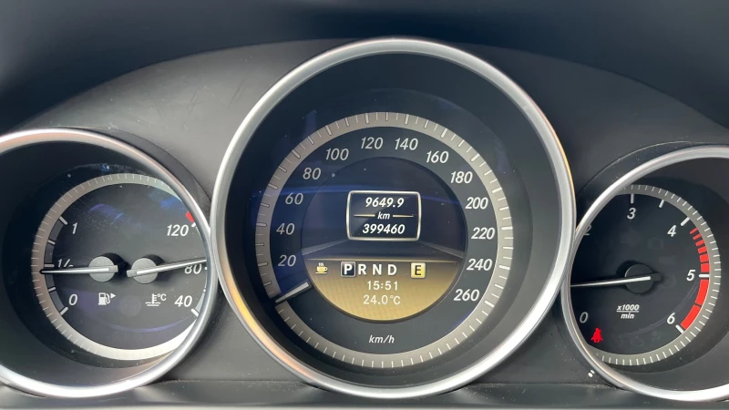 Mercedes-Benz C 200 2.0D 136к.с w204, снимка 6 - Автомобили и джипове - 52569208