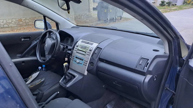 Toyota Corolla verso, снимка 2 - Автомобили и джипове - 52092918