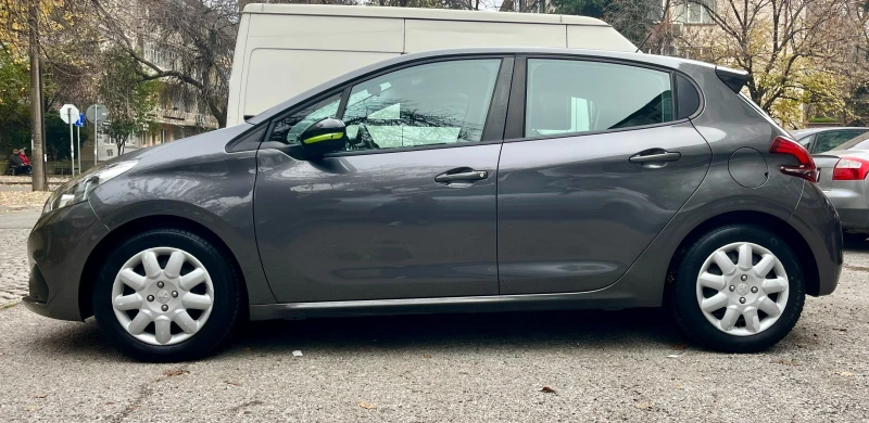 Peugeot 208 1.2 Бензин, снимка 5 - Автомобили и джипове - 52433141