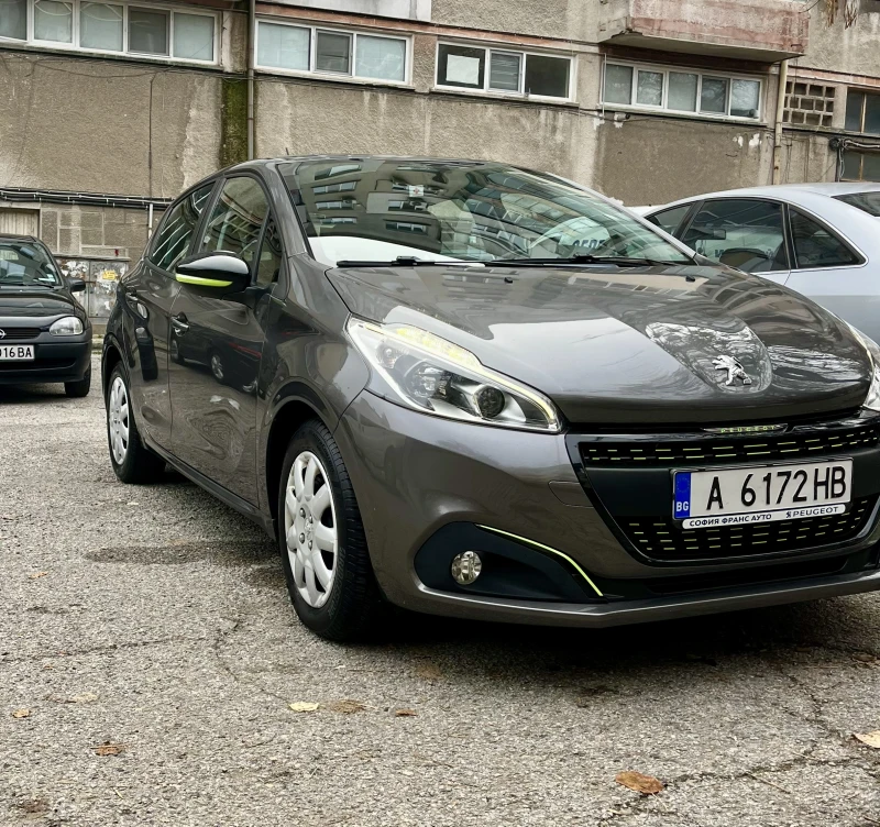 Peugeot 208 1.2 Бензин, снимка 2 - Автомобили и джипове - 52433141