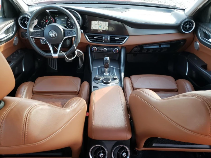 Alfa Romeo Giulia TI Q4/4X4/ПАНОРАМА/ВИДЕО НА МОТОРА, снимка 8 - Автомобили и джипове - 52584426