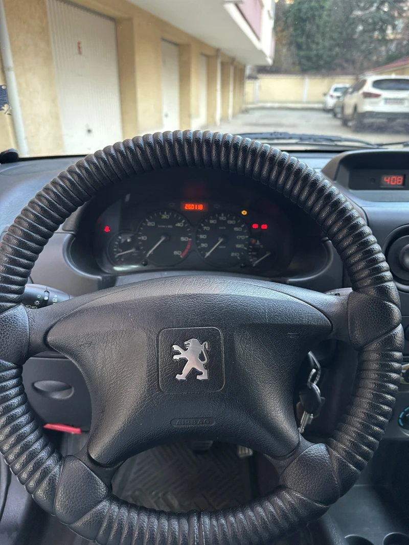 Peugeot Partner 1.9D 6+ 1 места, снимка 10 - Автомобили и джипове - 52850916