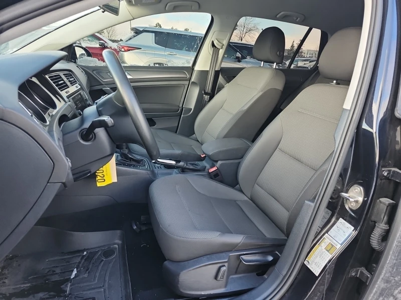 VW Golf COMFORTLINE * * CARFAX * * АВТО КРЕДИТ * * , снимка 7 - Автомобили и джипове - 53038734