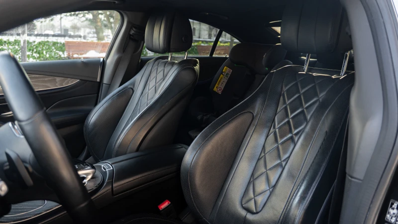 Mercedes-Benz CLS 400 AMG LINE, снимка 9 - Автомобили и джипове - 53441532