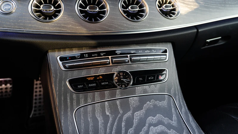 Mercedes-Benz CLS 400 AMG LINE, снимка 12 - Автомобили и джипове - 53441532