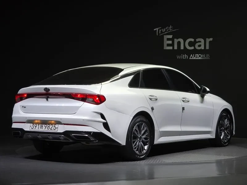 Kia K5 2.0 - САМО 30% АВАНС, снимка 2 - Автомобили и джипове - 55734825