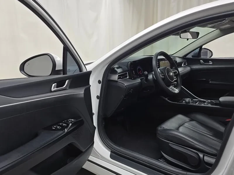 Kia K5 2.0 - САМО 30% АВАНС, снимка 10 - Автомобили и джипове - 55734825