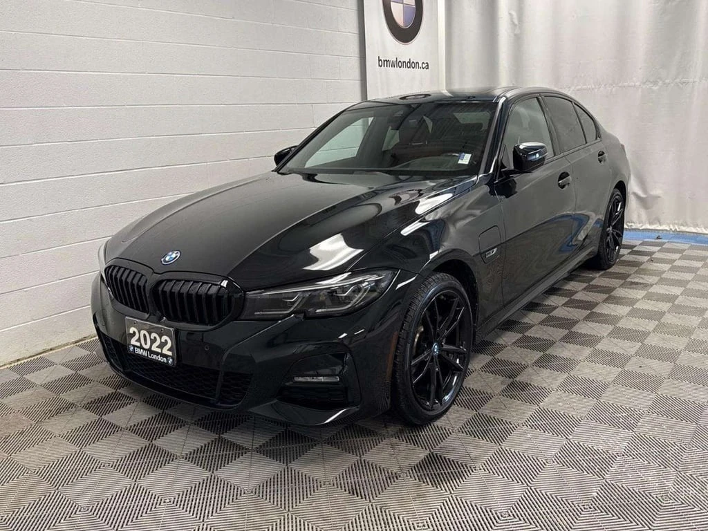 BMW 330 * 330xe * CARFAX * БЕЗ ПЪРВОНАЧАЛНА ВНОСКА, снимка 1