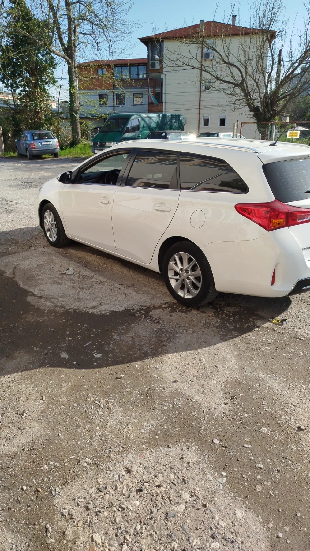 Toyota Auris 1.6 бензин - изображение 10
