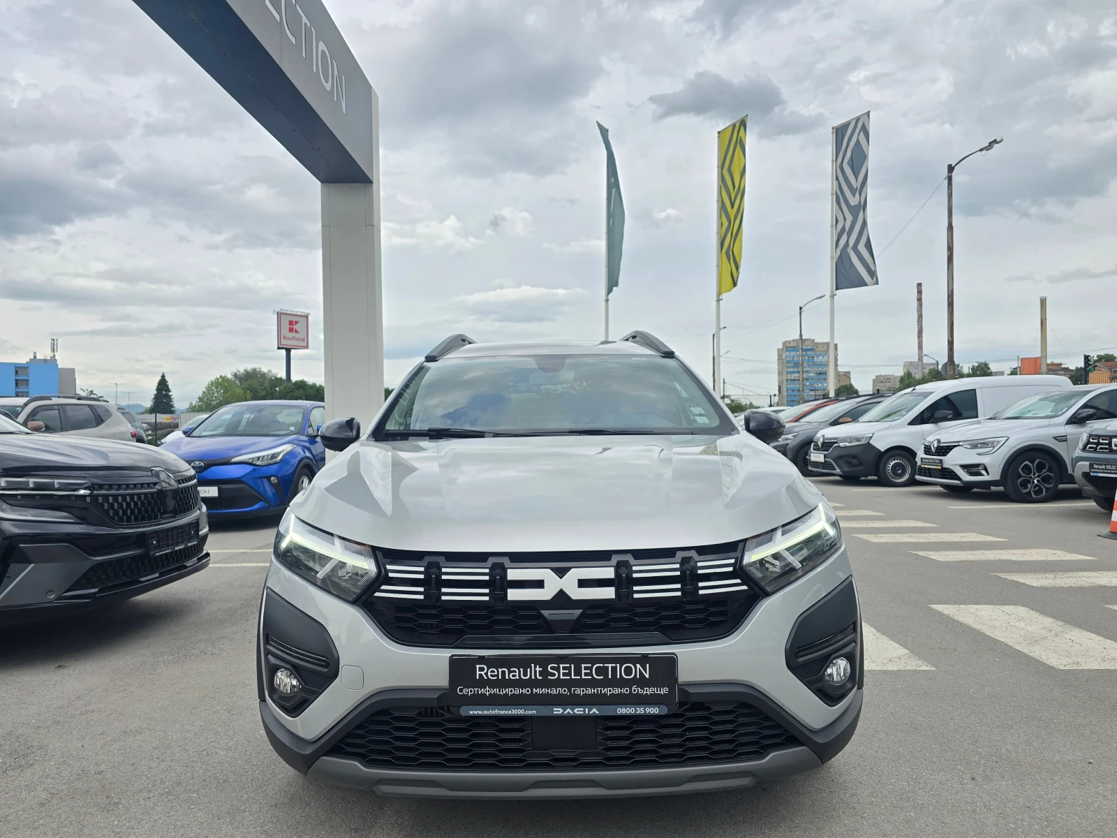 Dacia Jogger 1.0 Tce/Extreme/6+ 1 - изображение 2