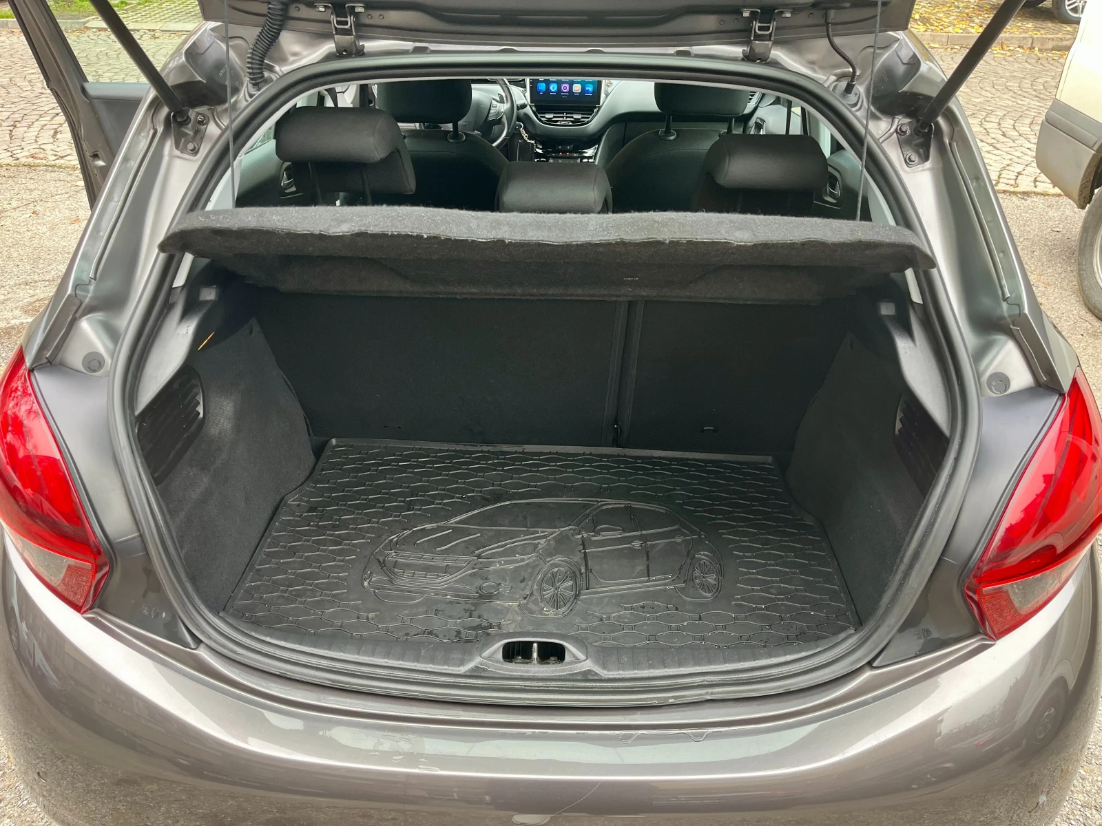 Peugeot 208 1.2  | Mobile.bg   15