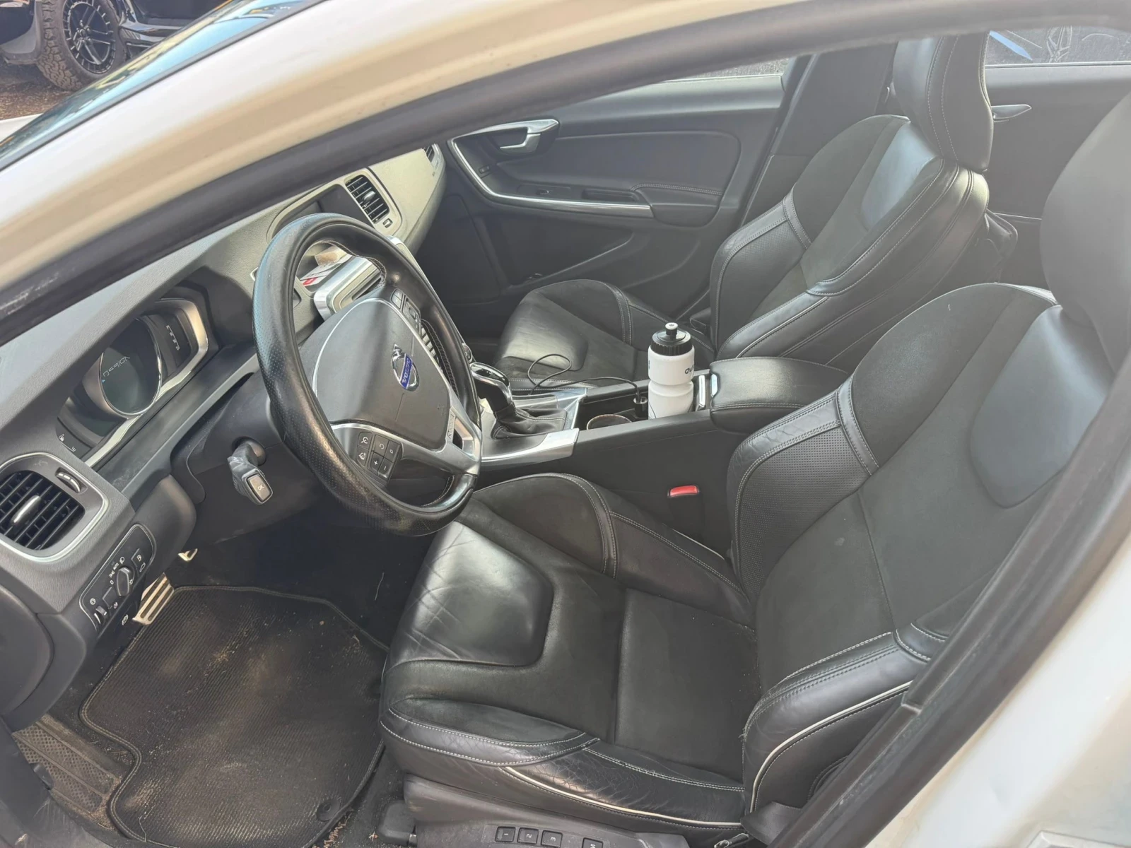 Volvo V60 R-Line HYBRIDE DIESEL | Mobile.bg � ����������� 6