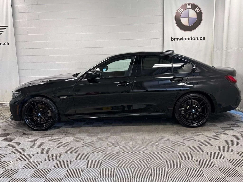 BMW 330 * 330xe * CARFAX * БЕЗ ПЪРВОНАЧАЛНА ВНОСКА - изображение 3