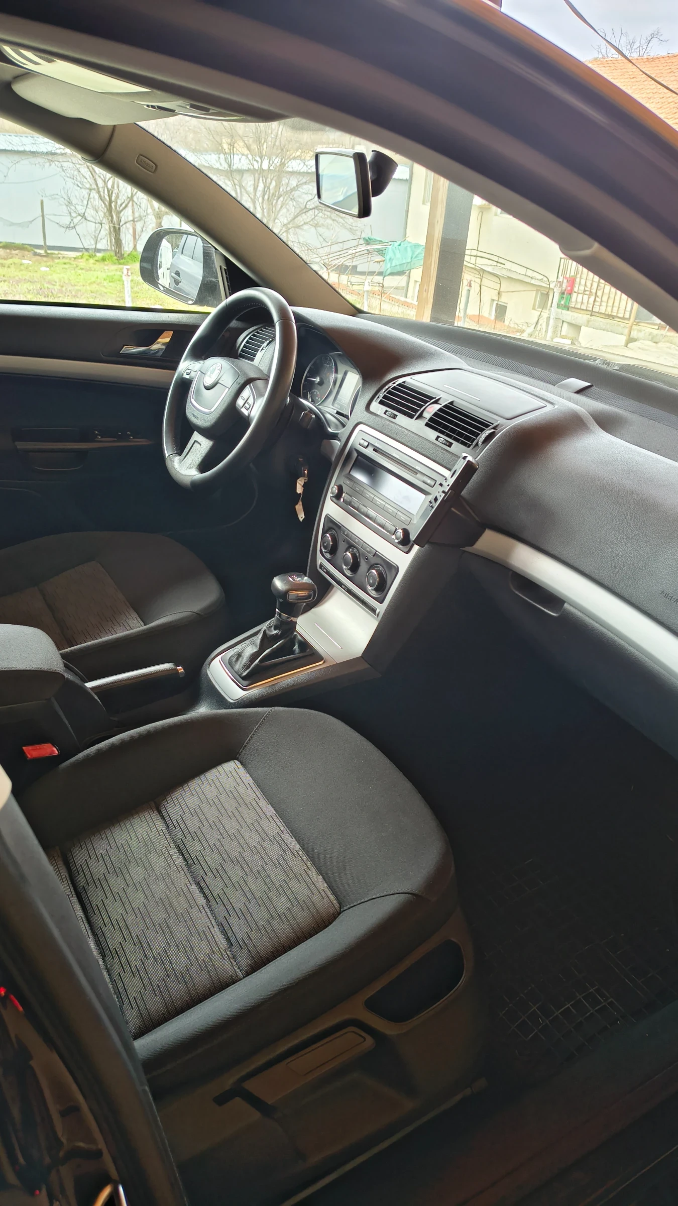 Skoda Octavia, снимка 7 - Автомобили и джипове - 53641346