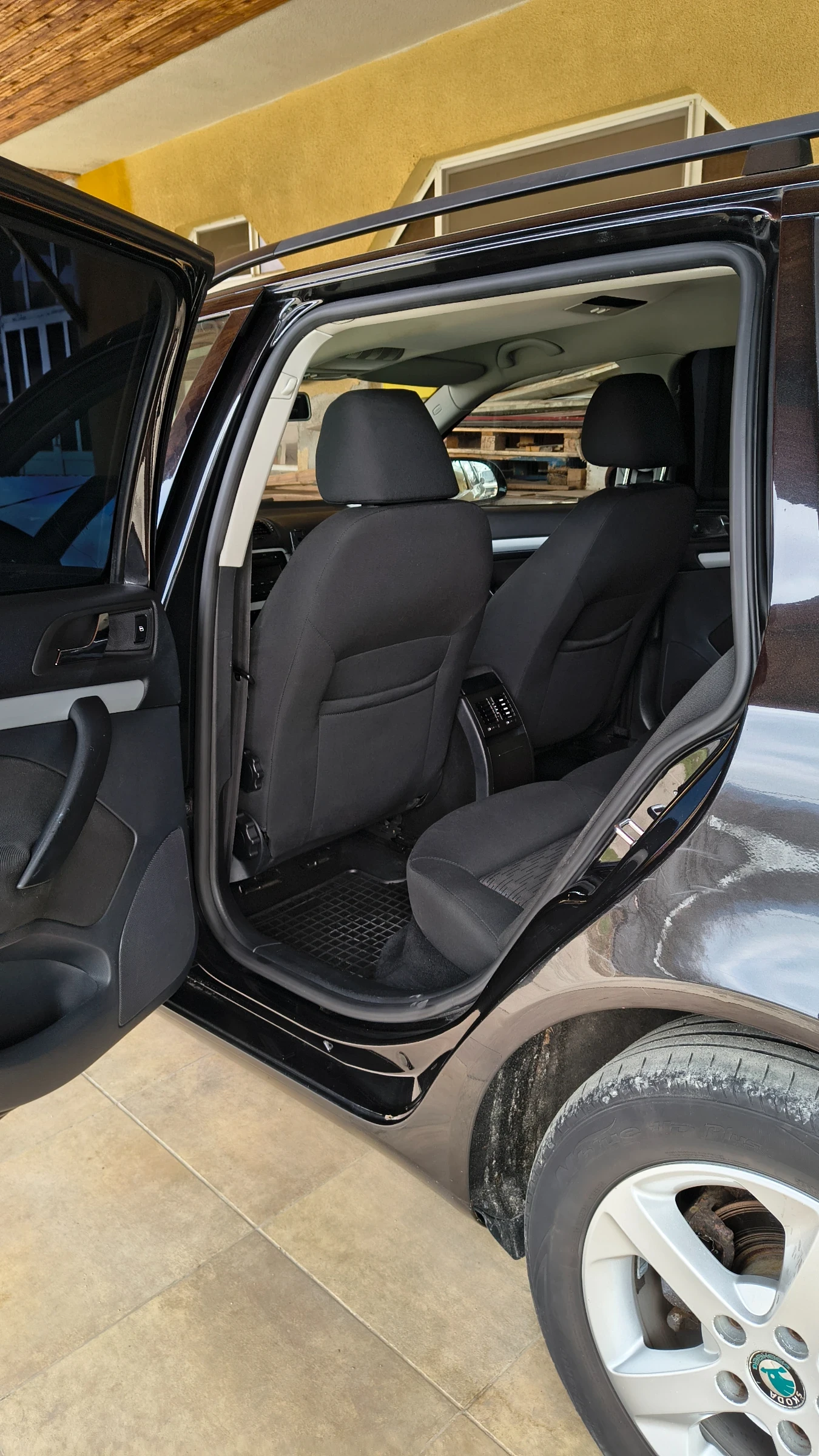 Skoda Octavia, снимка 12 - Автомобили и джипове - 53641346